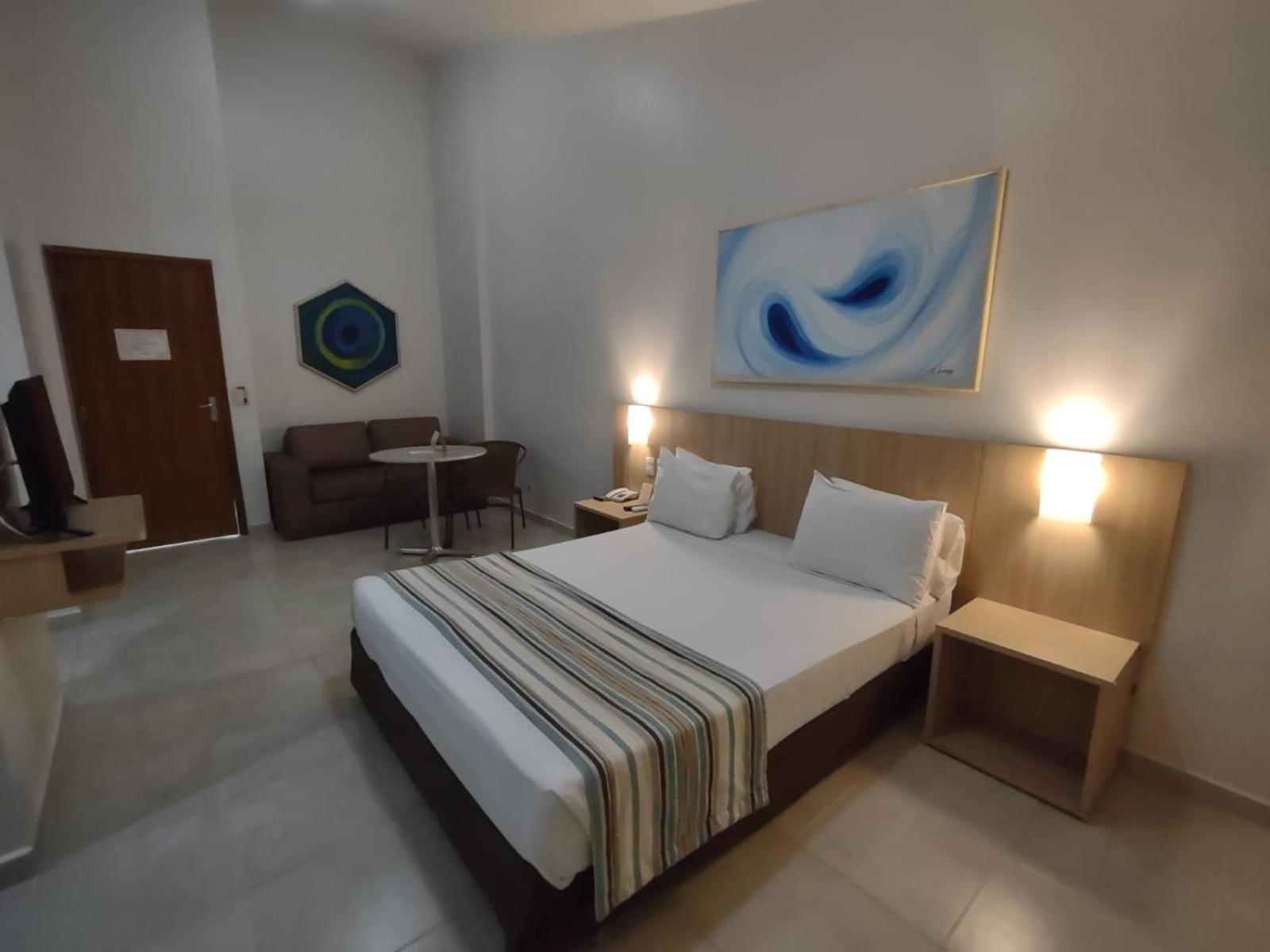Aparthotel Hot Springs Flat Master Luxo Com Banheira